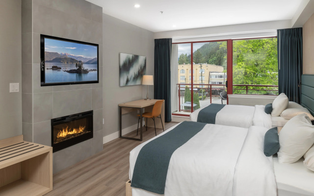 Harrison Beach Hotel