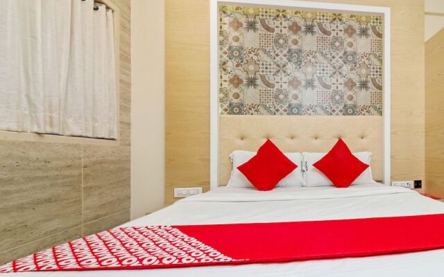 OYO Flagship 17200 Hotel Neelkamal Chembur