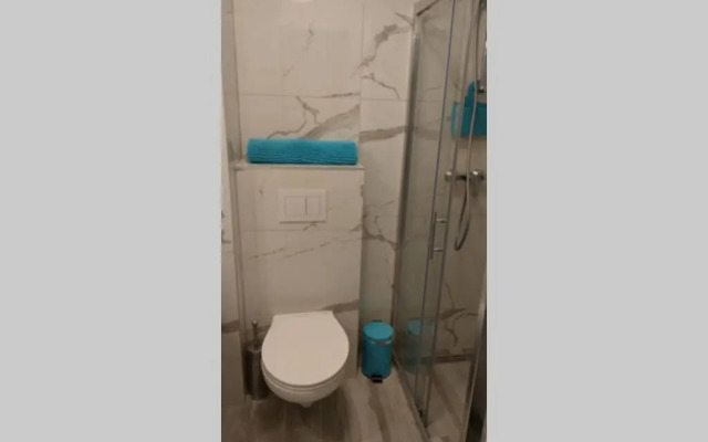 MARIA, Modern studio apartment with private parking