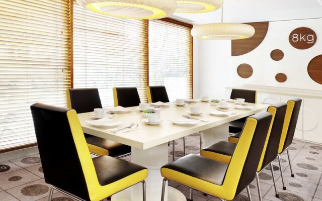 Hotel Ibis Styles Bandung Braga