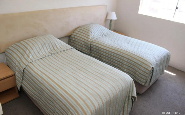 Mollymook Cove Apartments