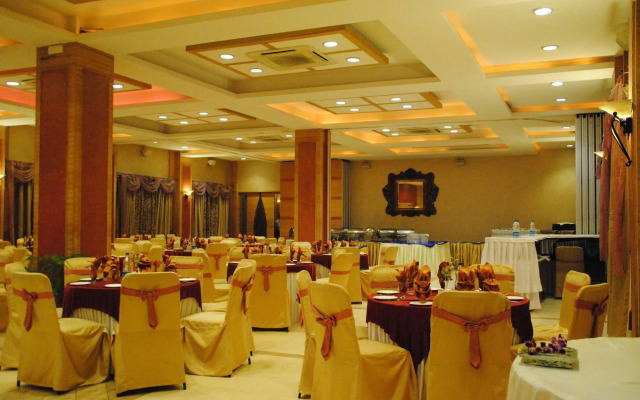 Goldfinch Hotel Mumbai