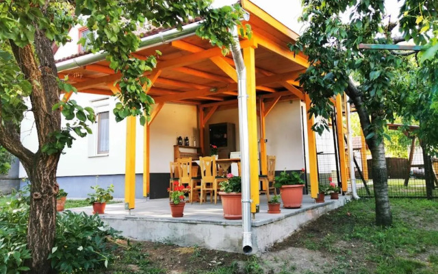 Tornácos Vendégház