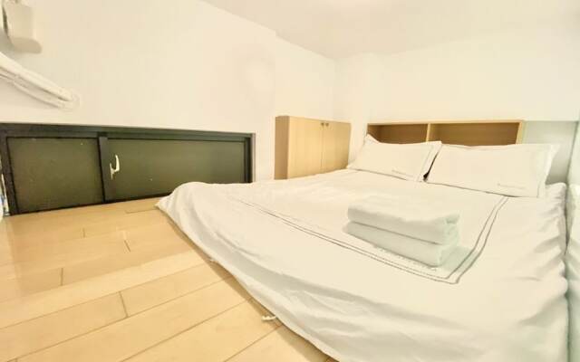 Tokyo Loft duplex apt