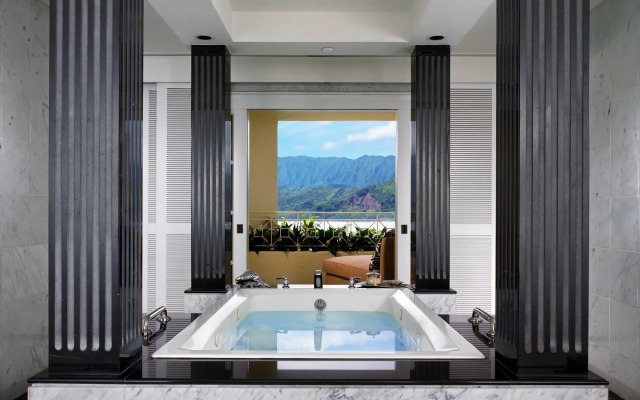 1 Hotel Hanalei Bay