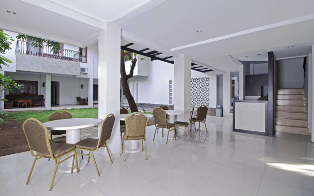 Super OYO Capital O 91140 Ayodya Kebon Jeruk