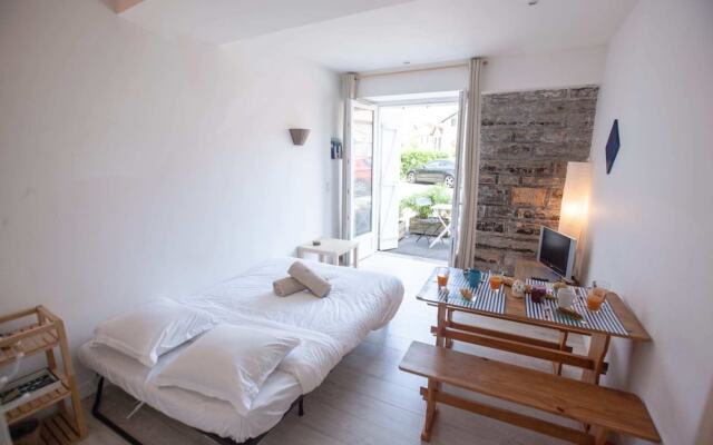Studio Close to la Chambre D'amour