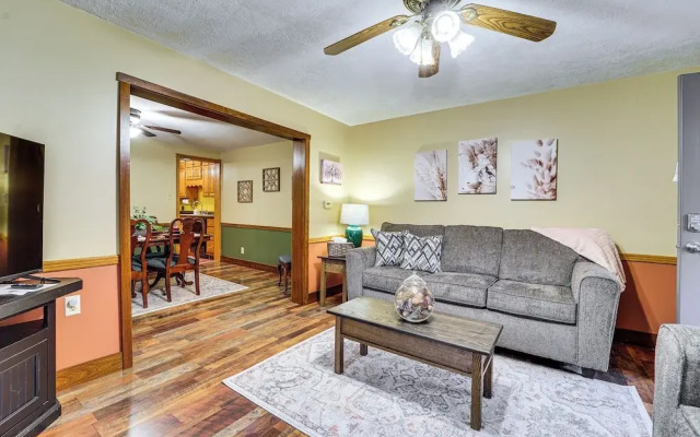 Grill, Dine & Relax Outside: Home in Tyrone!