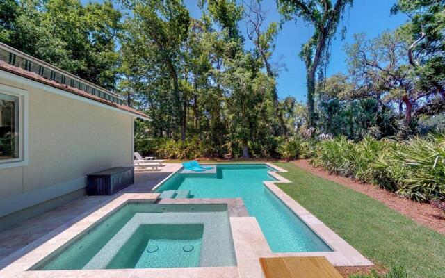 32 Heath Dr