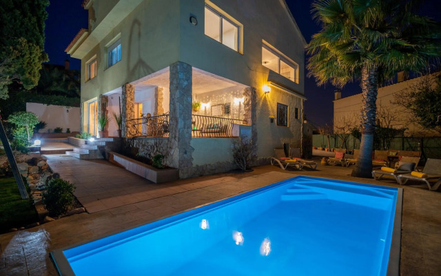 Villa Lux Gallery AC