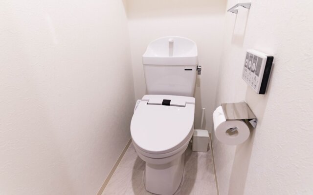 L-style Hanazonocho Apartment B