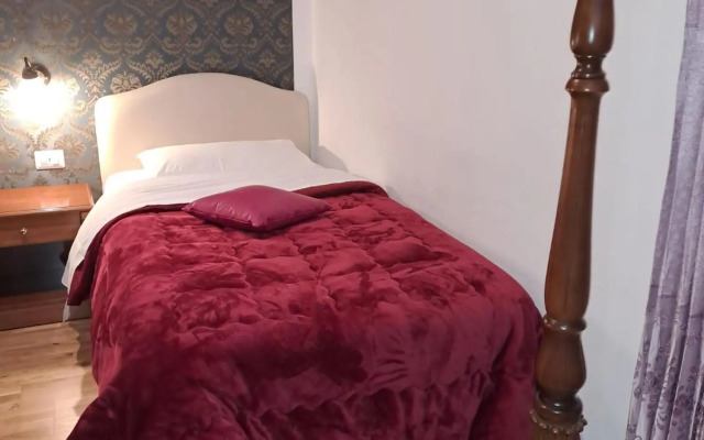 Hotel Fenicia