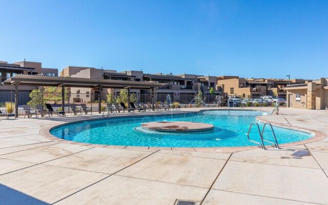 Oasis by the Pool