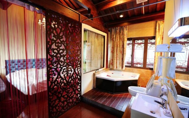 Lijiang Vientiane Lancuo Mosuo Inn