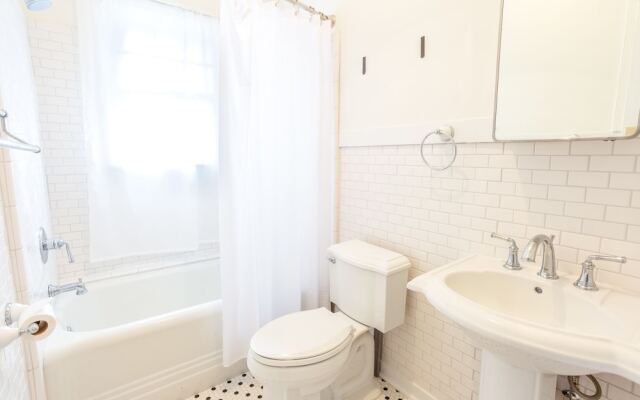 3615 Leahi Ave House 4 Bedrooms 2 Bathrooms Home