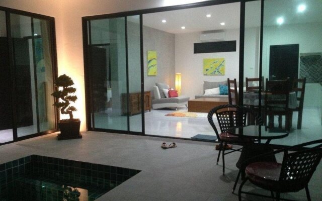 Iris Villa