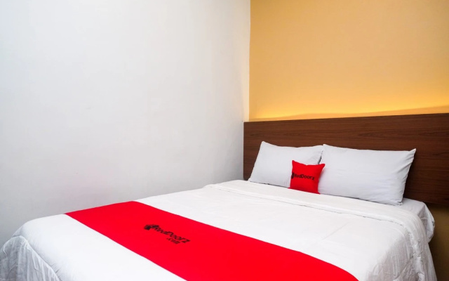 RedDoorz near Tentrem Mall Semarang