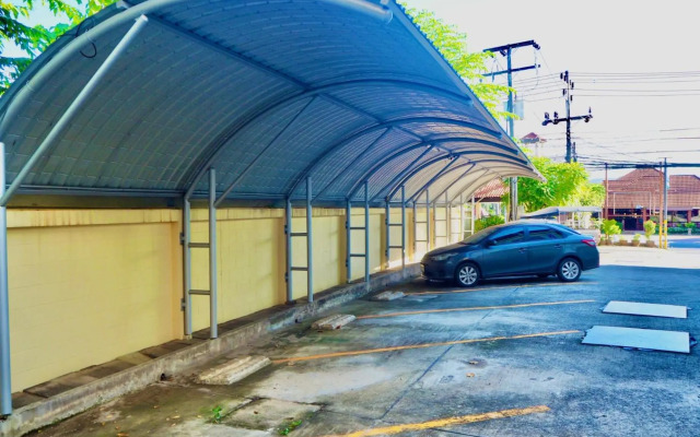 Orm Thong Apartment - SHA Plus