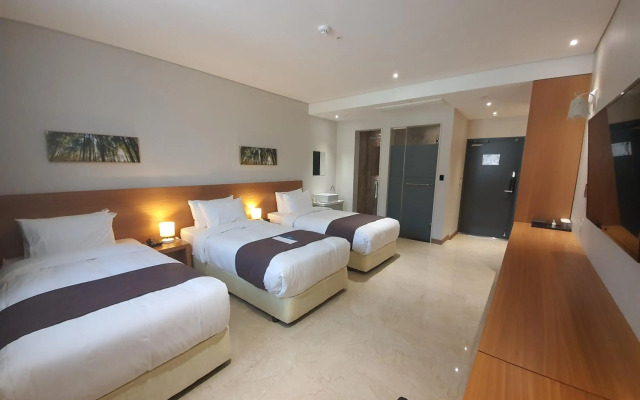 Benikea Yangsan Hotel
