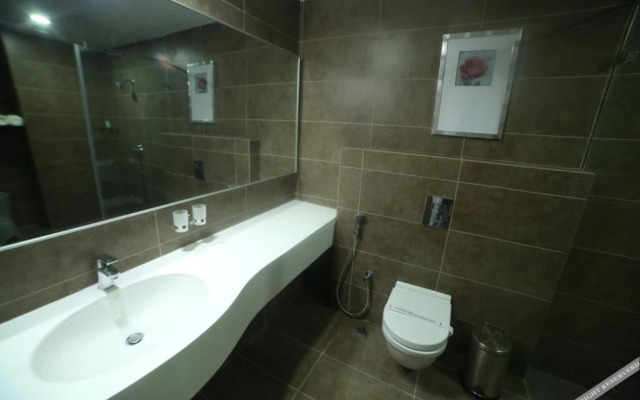 Alexander Luxury Hotel