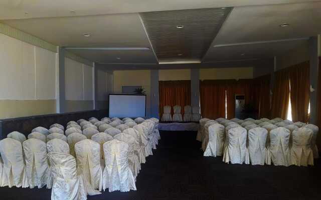 Itsandra Beach Hotel & Resort