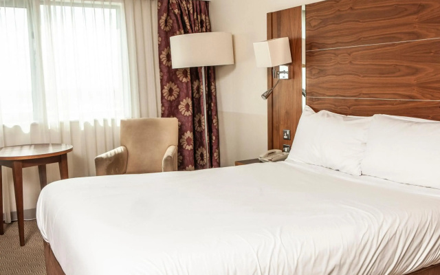 Waterfront Southport Hotel
