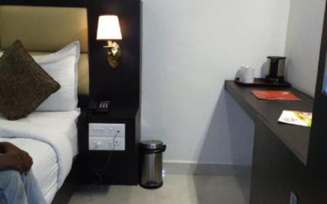 saravanaa residency