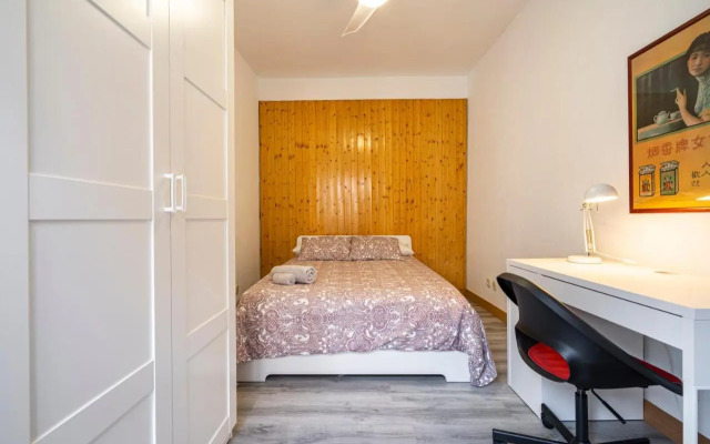 La Latina Sol. Espacioso apartamento, 12 pax