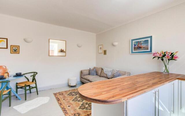 Stylish 1BD Seaside Flat North Berwick