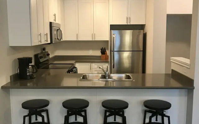 Private Waterview Town House