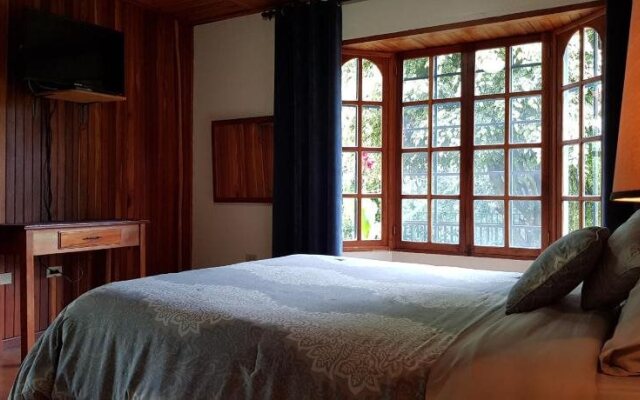 Santuario Lodge