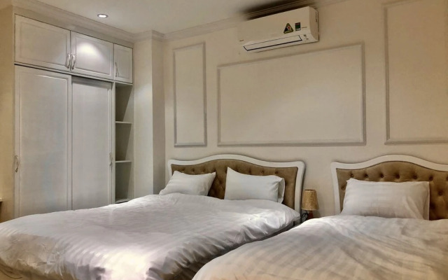 New Luxury Apartment in City Center