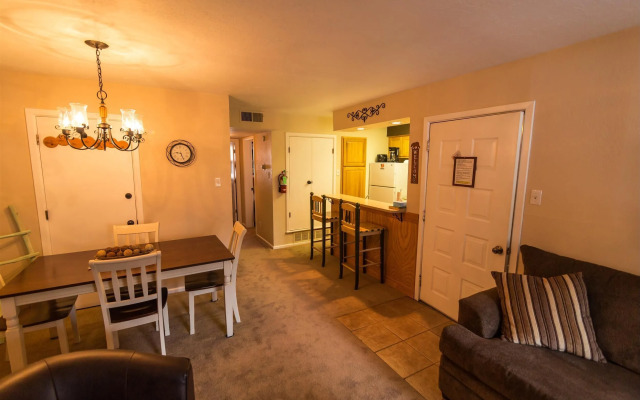 Auslander Condominiums