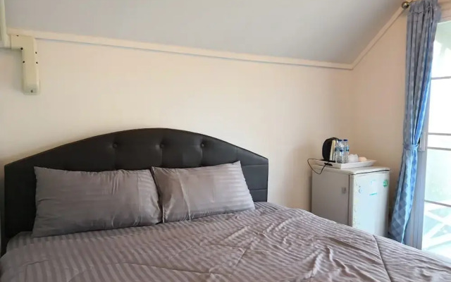 Baan Lomnow Khao Kho