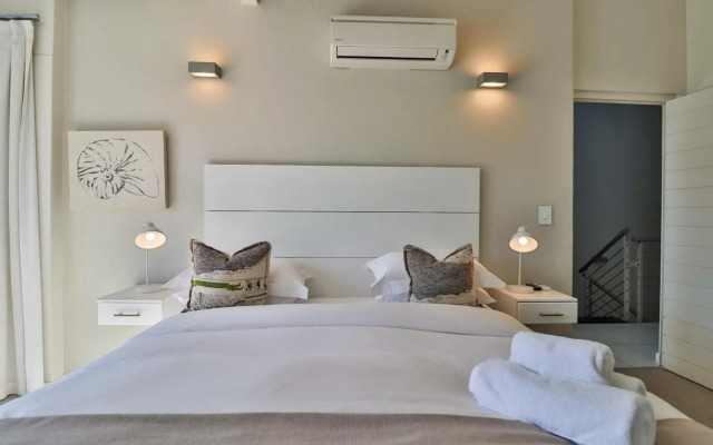 Whale Coast All-Suite-Hotel