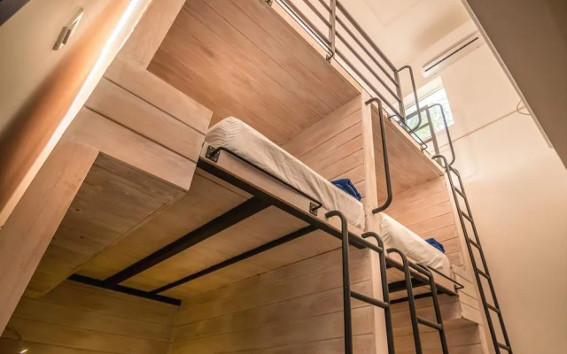 Island Hostels