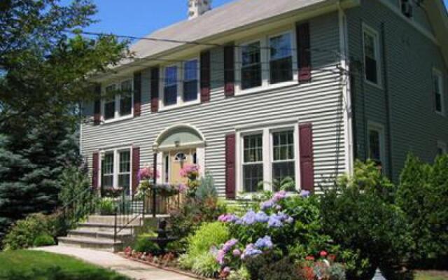 Alpine Haus Bed & Breakfast Inn