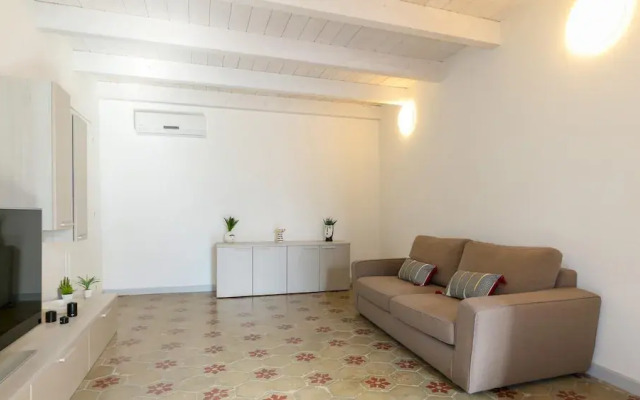 Welcomely - Xenia Boutique House 5