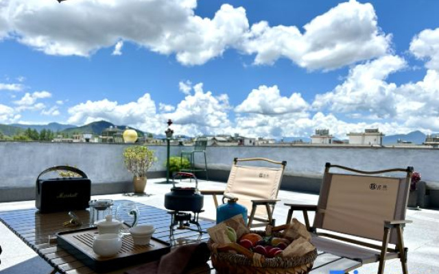 Le Er Ju · Aurora | 270 ° panoramic snow mountain vacation accommodation with you – Outside – Lijiang