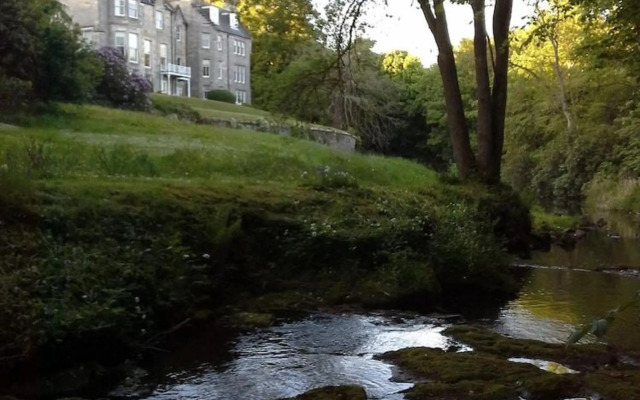 Stravithie Castle