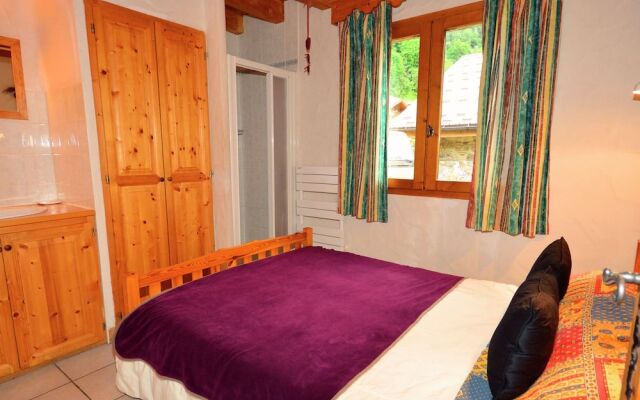 Luxurious Apartment in Champagny-en-vanoise Near Ski Area