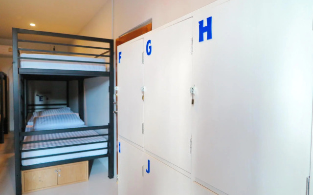 Phuket Marine Poshtel (SHA Plus+)