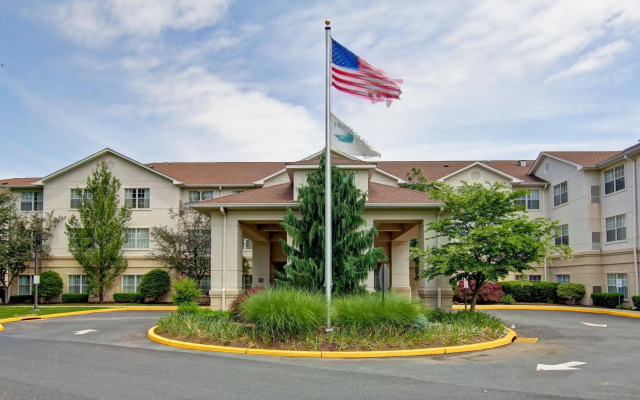 Homewood Suites by Hilton Newark-Cranford