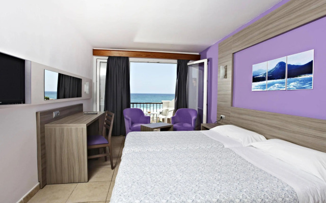 Mar Azul Pur Estil Hotel & Spa