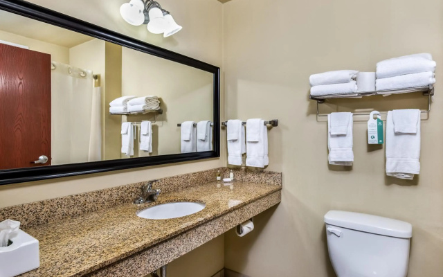 Cobblestone Inn & Suites - Vinton