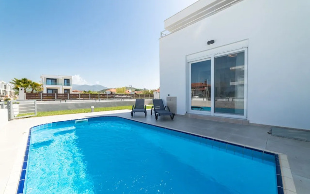 Thalassa & Thalassa Prive Residential Complexes