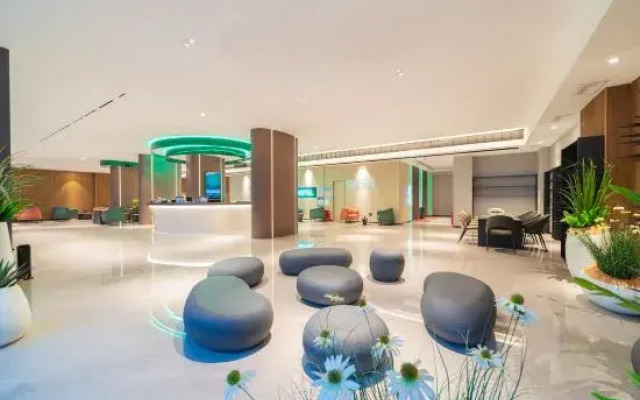 Monarch Hotel