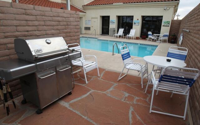 Gateway Studio Suites