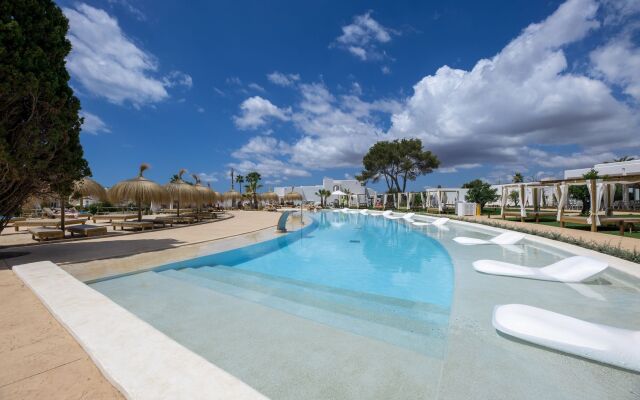 Eques Petit Resort