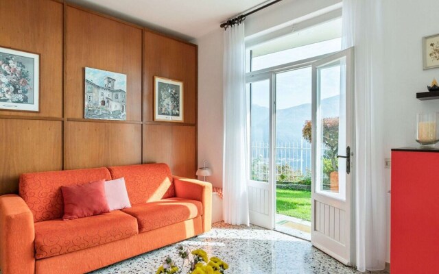 Delightful Villa With Garden